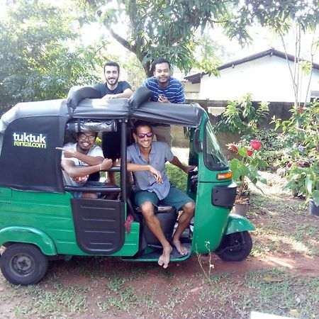 Ceylon Hostel-Galle Унаватуна Екстериор снимка